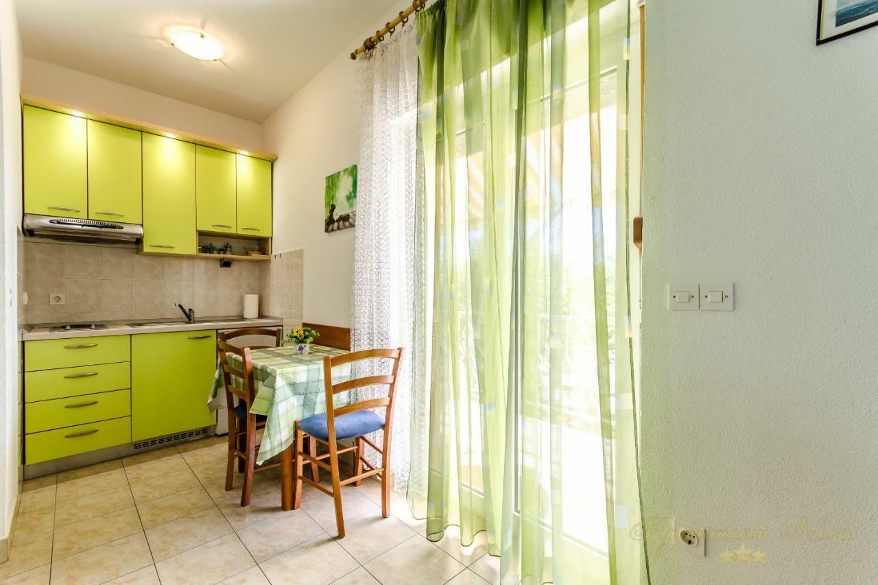 Apartments Nives Suhi Potok Jesenice  Buitenkant foto