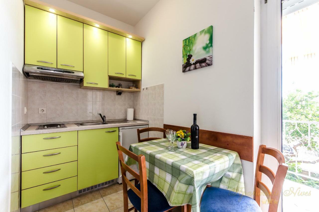 Apartments Nives Suhi Potok Jesenice  Buitenkant foto