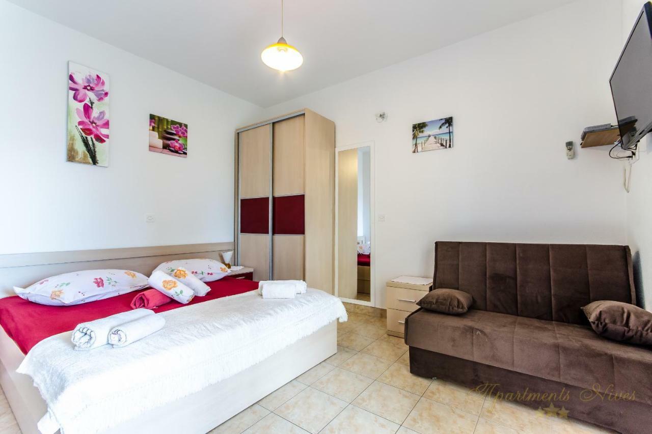 Apartments Nives Suhi Potok Jesenice  Buitenkant foto